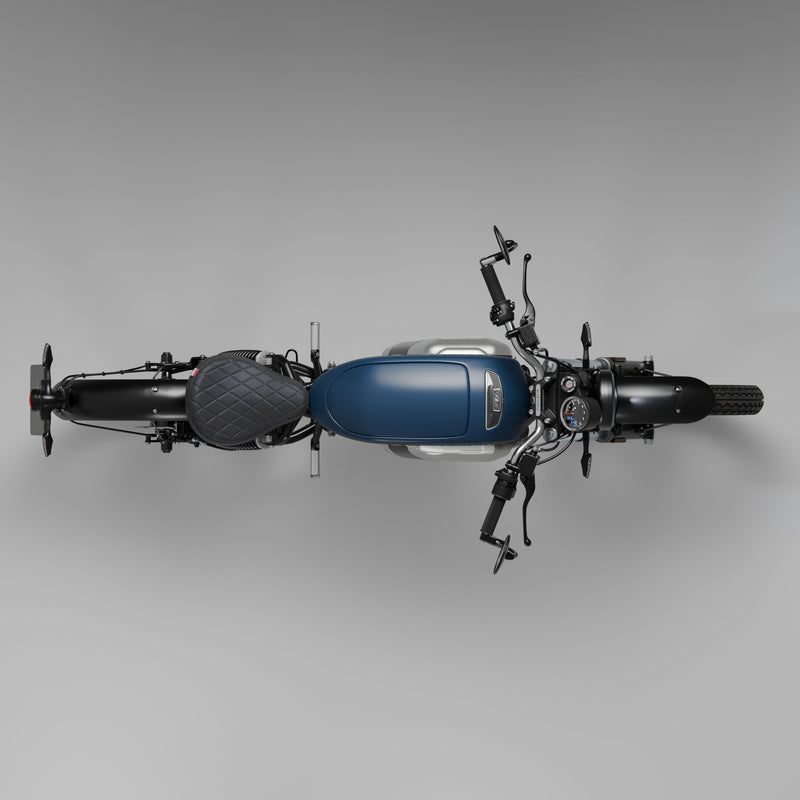 #tank_réservoir_maeving_bleu_seat_selle_noir_mudguards_garde-boues_noirs_et_inserts_en_fibre_de_carbone