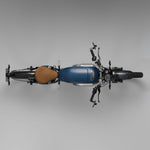 #tank_réservoir_maeving_bleu_seat_selle_camel_mudguards_garde-boues_en_fibre_de_carbone_et_inserts_en_fibre_de_carbone