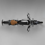 #tank_réservoir_noir_seat_selle_camel_mudguards_garde-boues_en_fibre_de_carbone_et_inserts_en_fibre_de_carbone