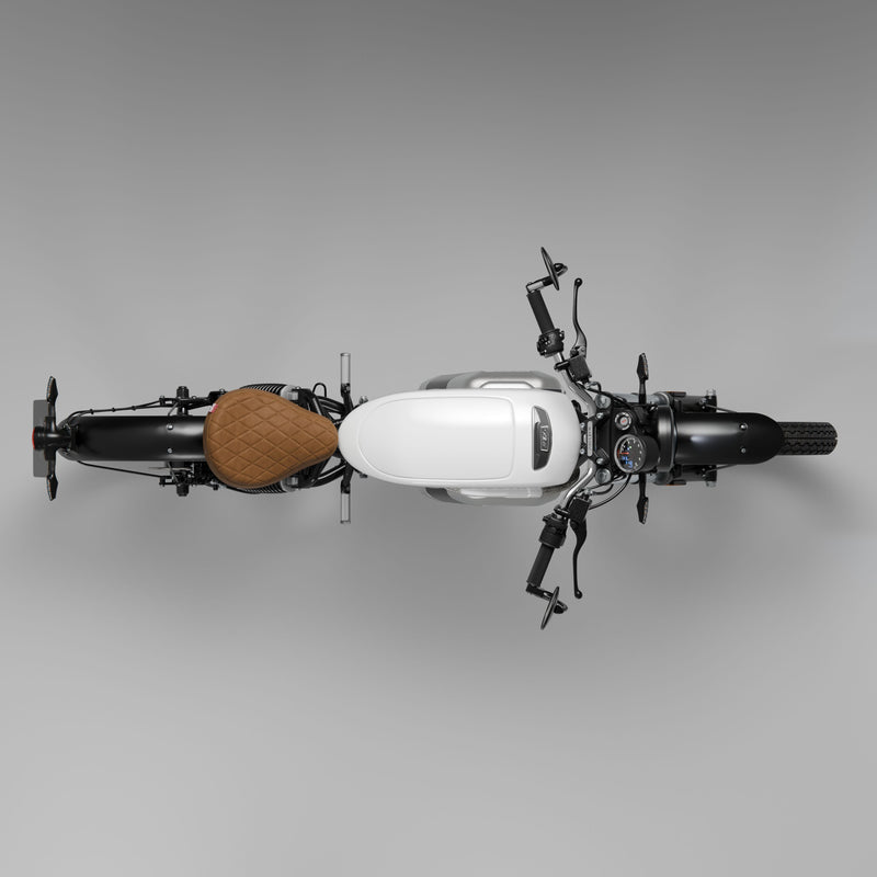 #tank_réservoir_blanc_seat_selle_camel_mudguards_garde-boues_noirs_et_inserts_noirs